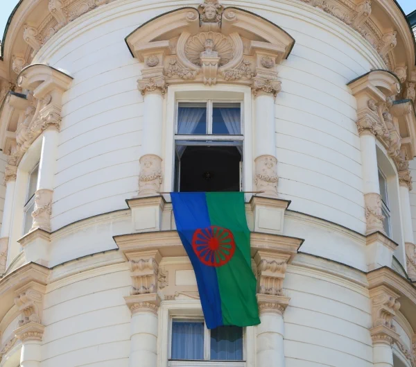 Romská vlajka II (čtverec)